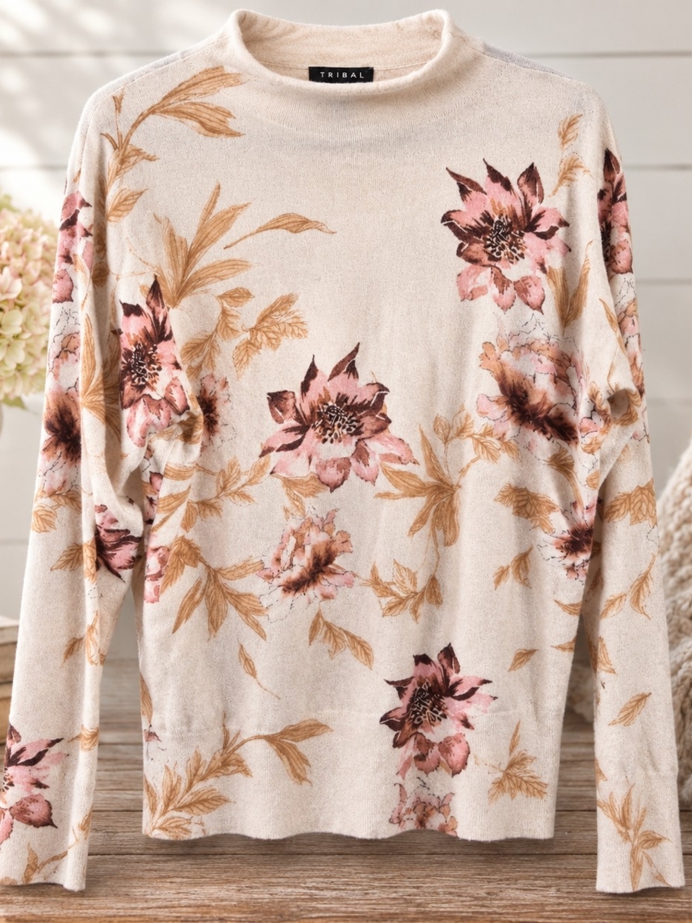 Tribal Cream Floral Lightweight Knit Pullover with Pink Accents XS- Ptp 22"